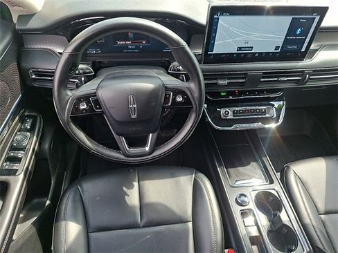 Certified 2023 Lincoln Corsair AWD w/ Equipment Group 101A image 12