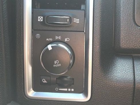 Used 2022 RAM 1500 Warlock AWD/4WD image 23