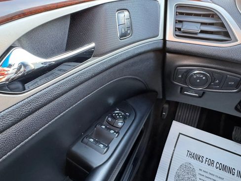 Used 2017 Lincoln MKZ Reserve image 27