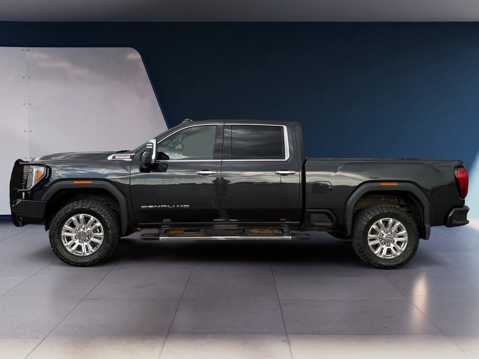 Used 2021 GMC Sierra 2500 Denali w/ Denali Ultimate Package AWD/4WD image 2