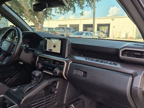 Used 2025 Toyota Tacoma SR5 RWD image 20