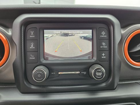 Used 2021 Jeep Wrangler Unlimited Sport AWD/4WD image 8
