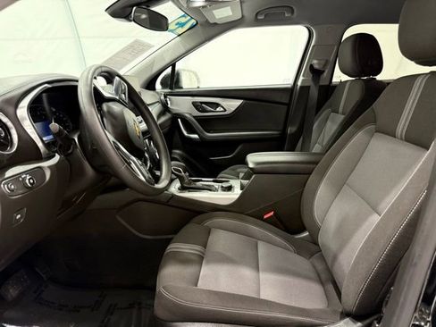 Used 2025 Chevrolet Blazer LT image 11