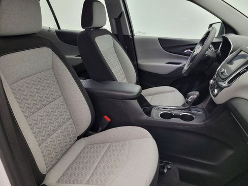 Used 2022 Chevrolet Equinox LS FWD image 21