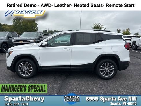 Used 2023 GMC Terrain SLT image 6