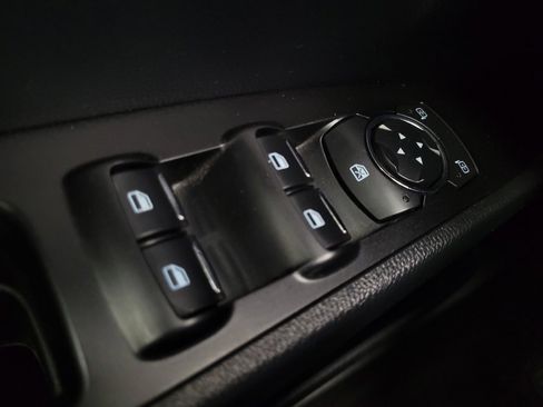 Used 2020 Ford Fusion SEL image 27