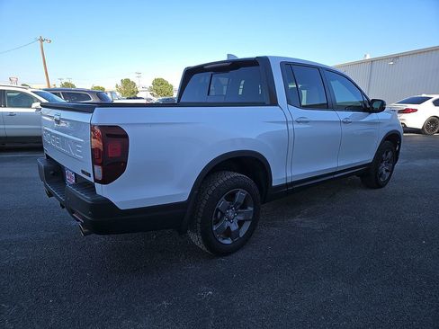 Used 2024 Honda Ridgeline TrailSport image 8