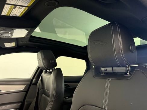 Used 2025 Jaguar F-PACE R-Dynamic S image 15