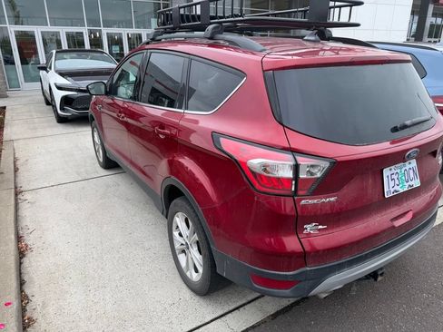 Used 2018 Ford Escape SEL AWD/4WD image 4