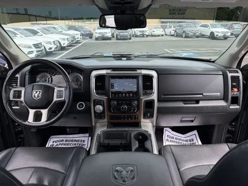 Used 2017 RAM 1500 Laramie w/ Convenience Group AWD/4WD image 38