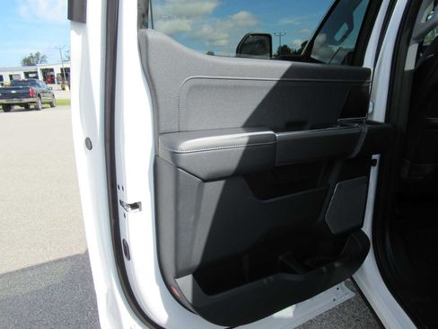 New 2026 Ford F350 Lariat w/ FX4 Off-Road Package image 18