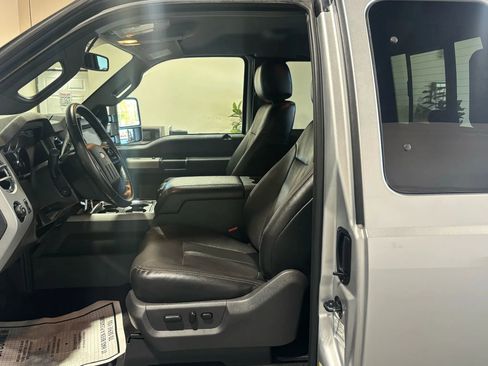 Used 2015 Ford F350 Lariat w/ Lariat Interior Package RWD image 11