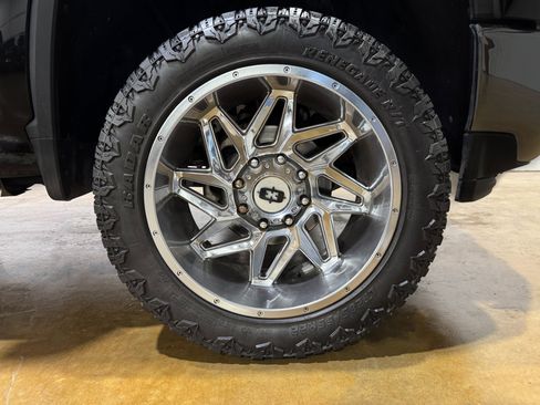 Used 2020 Chevrolet Silverado 2500 LTZ w/ LTZ Texas Edition image 26