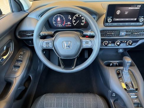 Used 2023 Honda HR-V LX image 17