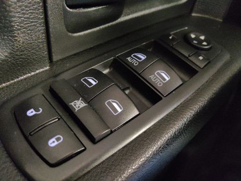 Used 2019 RAM 1500 Tradesman image 27