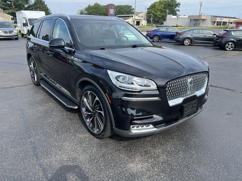 Used 2020 Lincoln Aviator Reserve w/ Equipment Group 202A AWD/4WD image 3