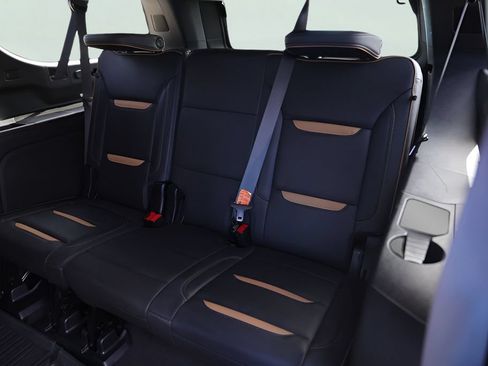 Used 2023 GMC Yukon XL AT4 w/ LPO, Floor Liner Package AWD/4WD image 30