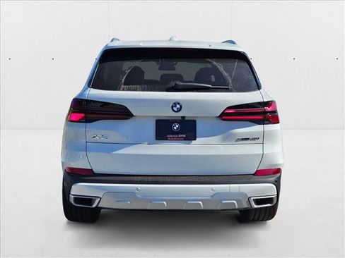 New 2026 BMW X5 sDrive40i w/ Premium Package image 7