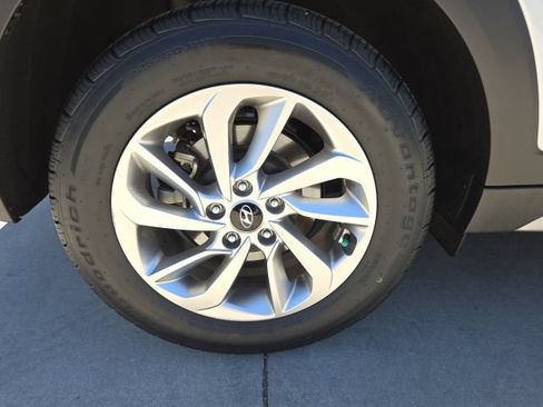 Used 2017 Hyundai Tucson SE w/ SE Popular Package 02 FWD image 35