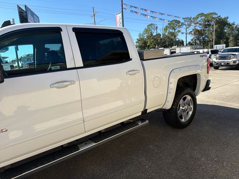 Used 2015 Chevrolet Silverado 2500 LT w/ LT Convenience Package image 5