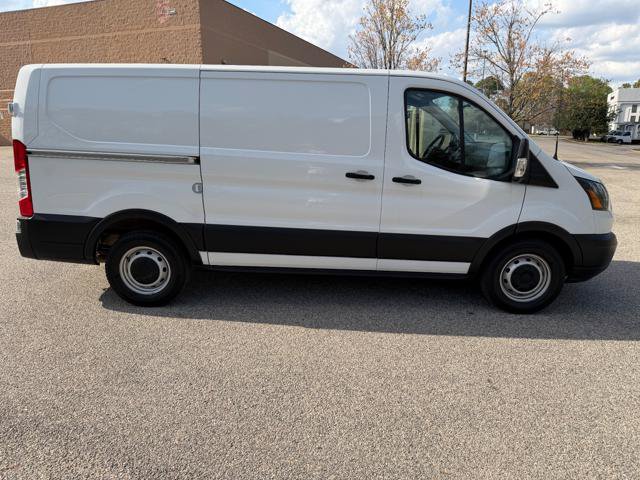 Used 2019 Ford Transit 150 130 Low Roof RWD image 36