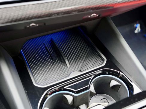 Used 2025 BMW M5 w/ Carbon Package image 16