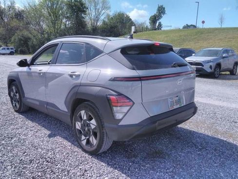 Used 2024 Hyundai Kona SEL image 2