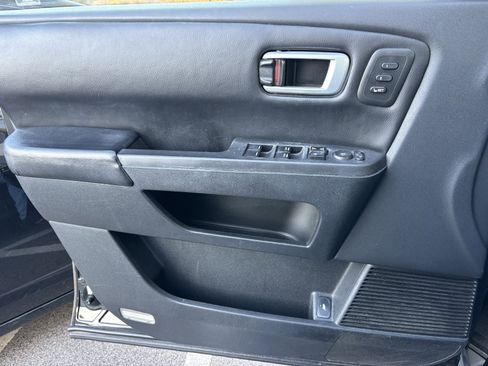 Used 2011 Honda Pilot Touring image 6