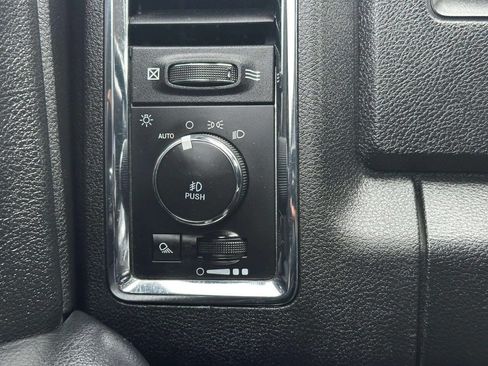 Used 2018 RAM 2500 Laramie image 31