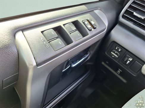 Used 2017 Toyota 4Runner SR5 Premium image 22