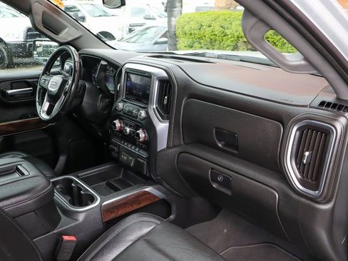 Used 2020 GMC Sierra 1500 SLT image 42