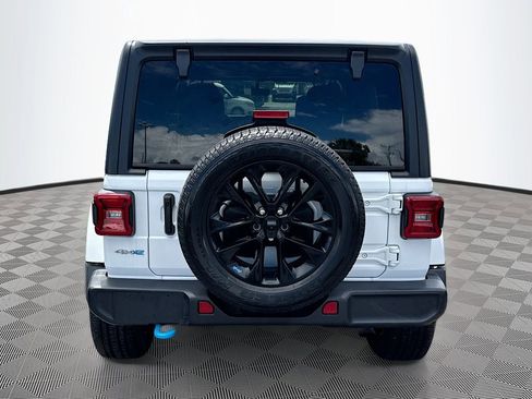 Used 2023 Jeep Wrangler Unlimited Sahara w/ Cold Weather Group image 7