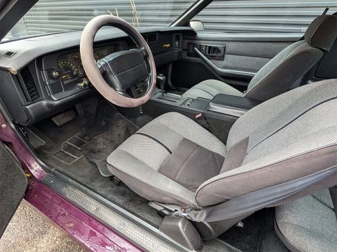 Used 1992 Chevrolet Camaro RS image 4