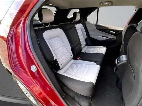 Used 2018 Chevrolet Equinox LT FWD image 24