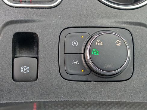 Used 2023 Chevrolet Traverse RS w/ LPO, Cargo Package image 28