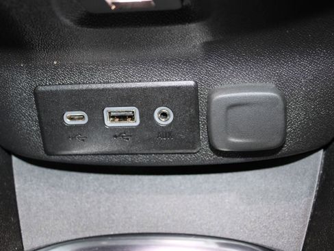 Used 2024 Chevrolet Malibu LT image 40