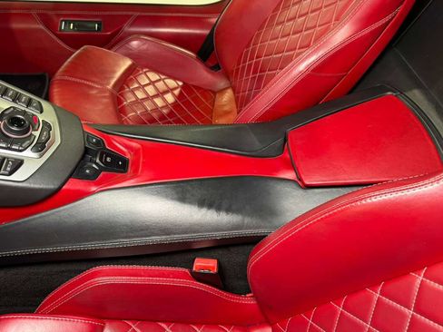 Used 2018 Lamborghini Aventador S image 41