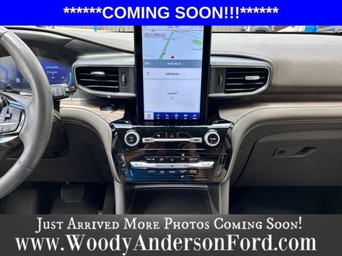 Used 2024 Ford Explorer Platinum w/ Technology Package AWD/4WD image 11