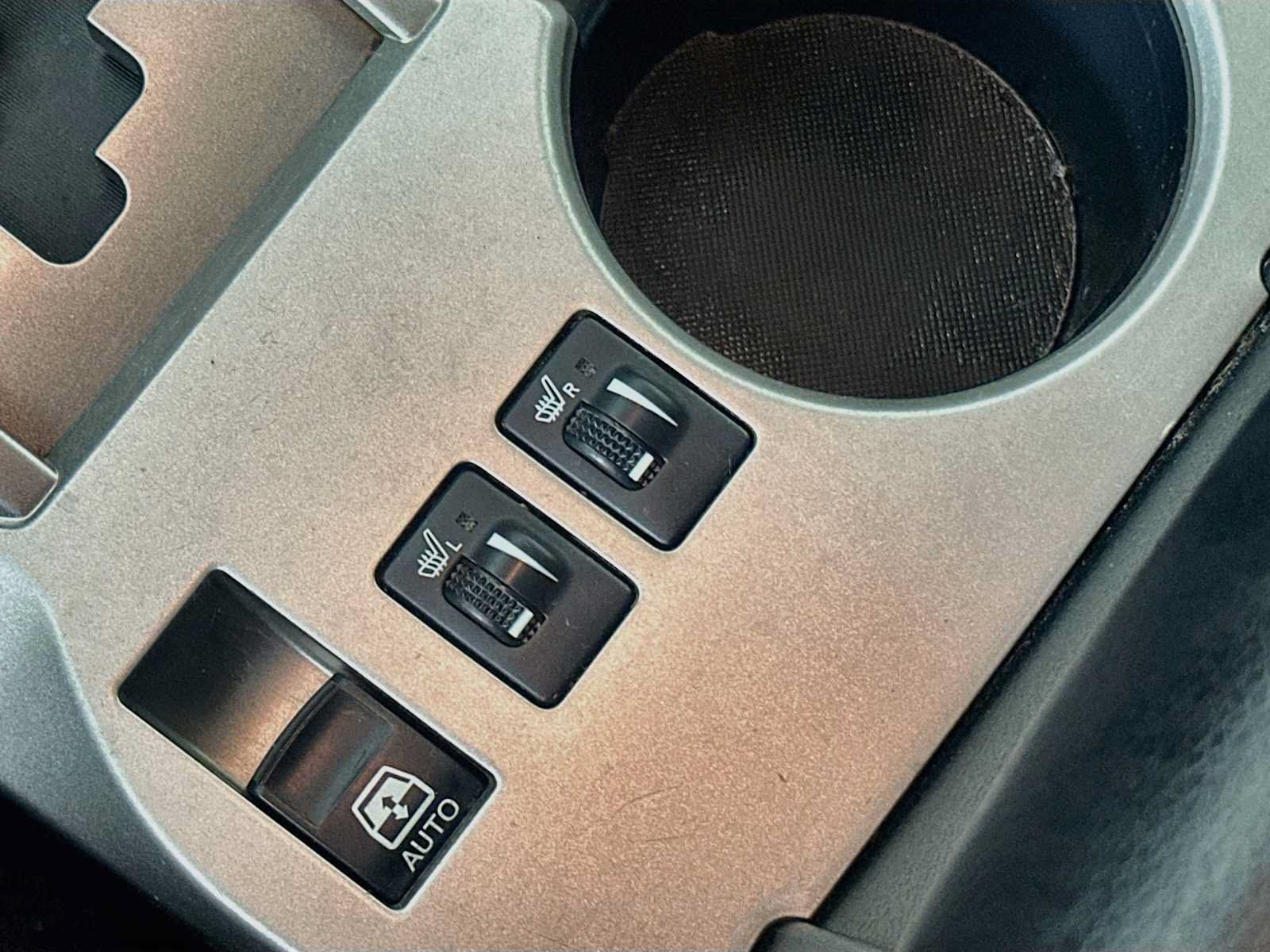 Used 2013 Toyota 4Runner Limited AWD/4WD image 19