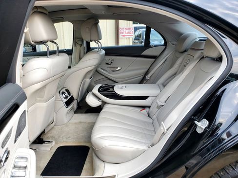 Used 2016 Mercedes-Benz S 550 4MATIC Sedan image 4