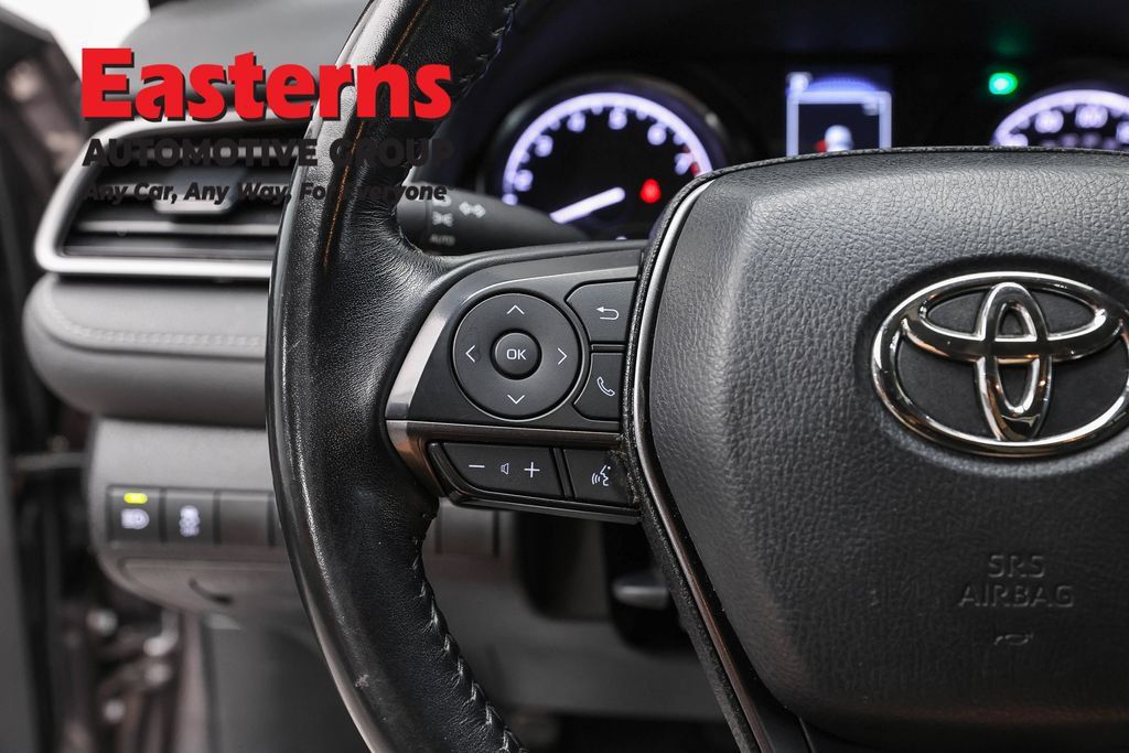 Used 2024 Toyota Camry SE FWD image 16