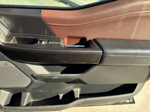 Used 2021 Ford F150 Lariat w/ Equipment Group 502A High image 23