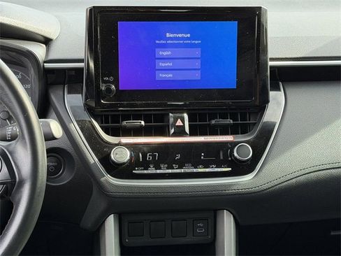 Used 2024 Toyota Corolla Cross SE image 16