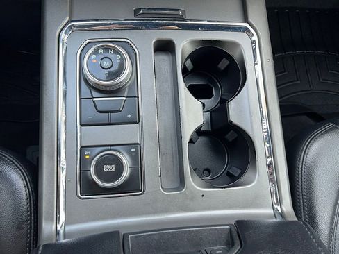 Used 2019 Ford Expedition XLT w/ Equipment Group 201A image 32