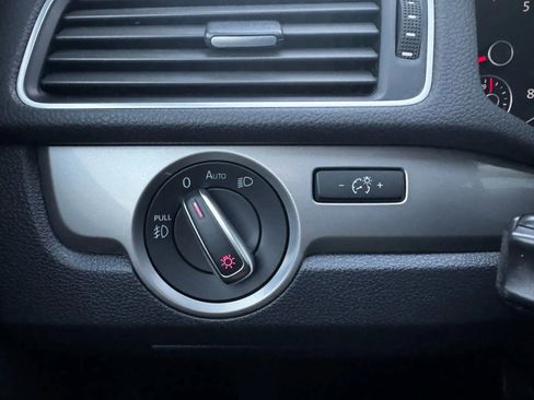 Used 2015 Volkswagen Passat 1.8T Limited Edition image 26