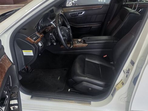 Used 2012 Mercedes-Benz E 350 4MATIC Sedan image 9