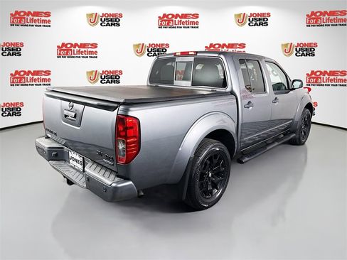 Certified 2020 Nissan Frontier SV w/ Midnight Edition Floor Mats image 18