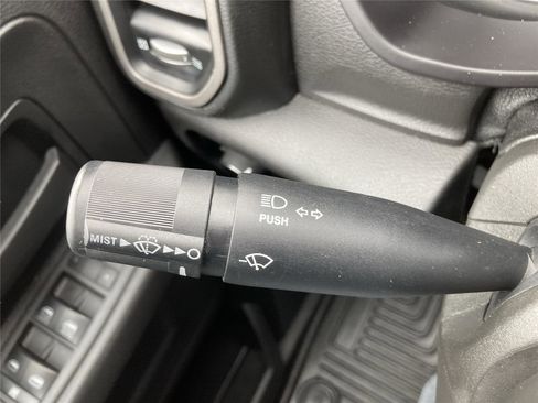 Used 2022 RAM 3500 Tradesman image 19