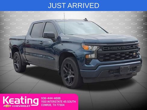 Used 2022 Chevrolet Silverado 1500 Custom image 1