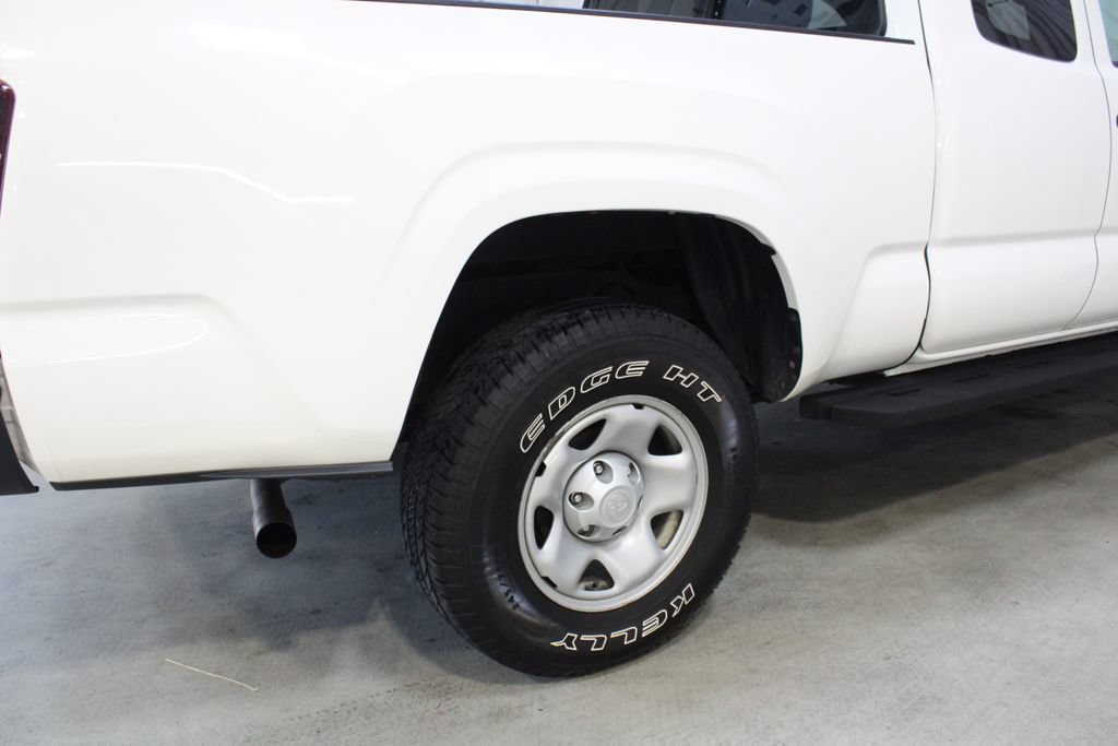 Used 2020 Toyota Tacoma SR AWD/4WD image 25